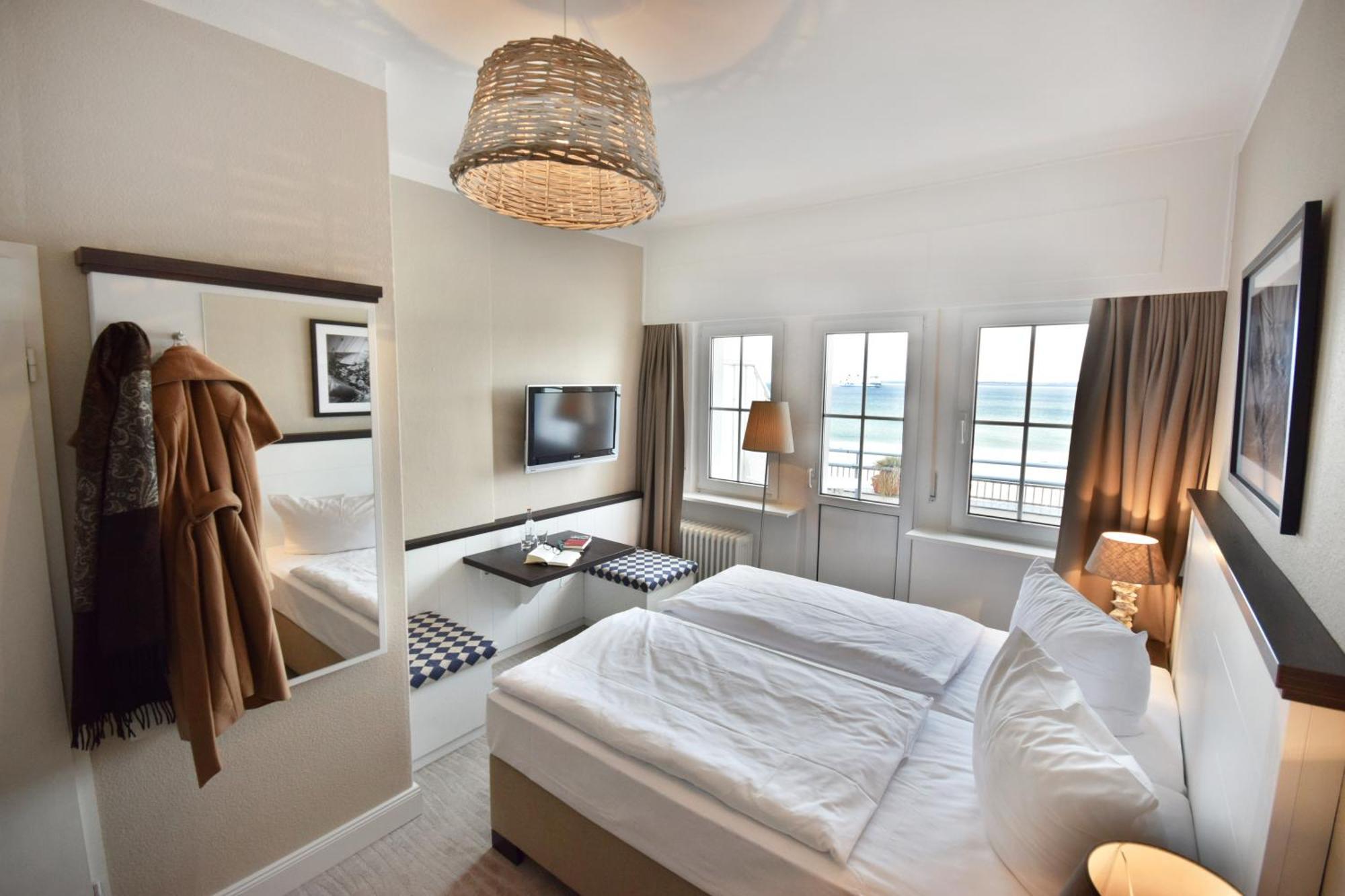 Hotel Strandschloesschen Lübeck Dış mekan fotoğraf