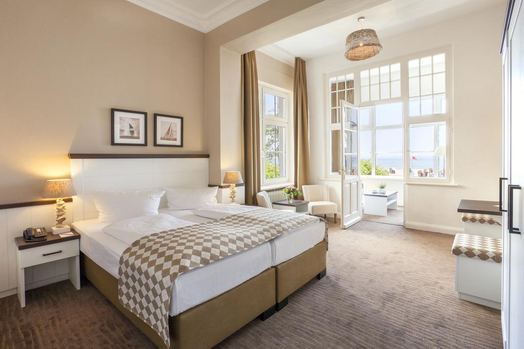 Hotel Strandschloesschen Lübeck Dış mekan fotoğraf