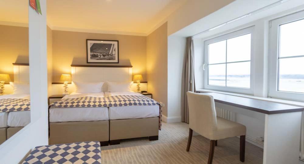 Hotel Strandschloesschen Lübeck Dış mekan fotoğraf